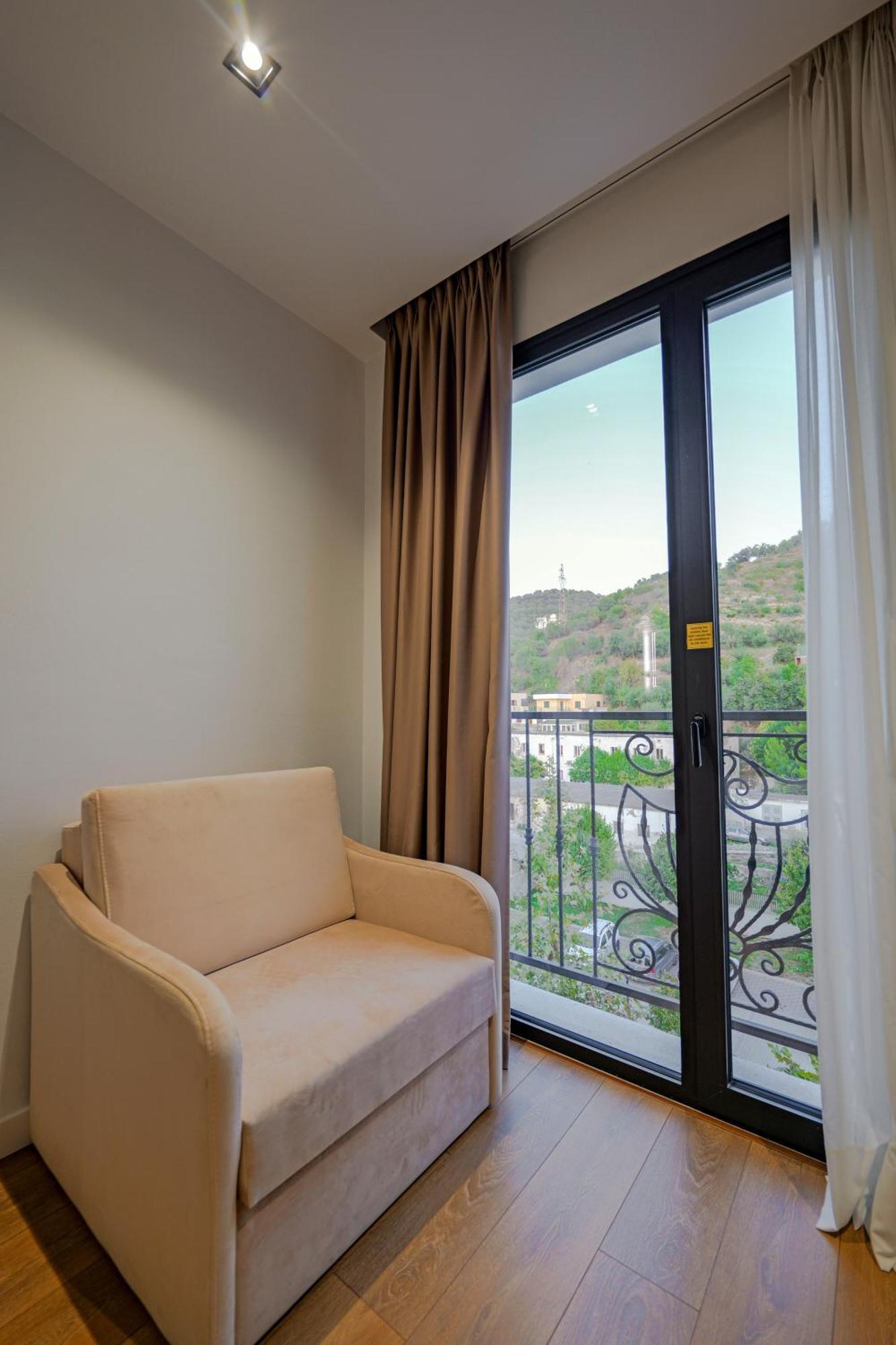 Hotel Central Avlonya Dış mekan fotoğraf