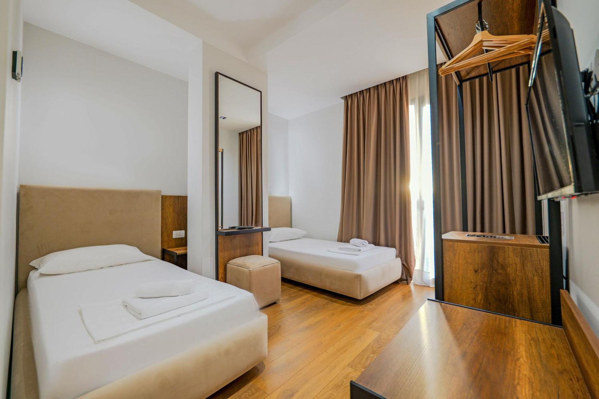 Hotel Central Avlonya Dış mekan fotoğraf