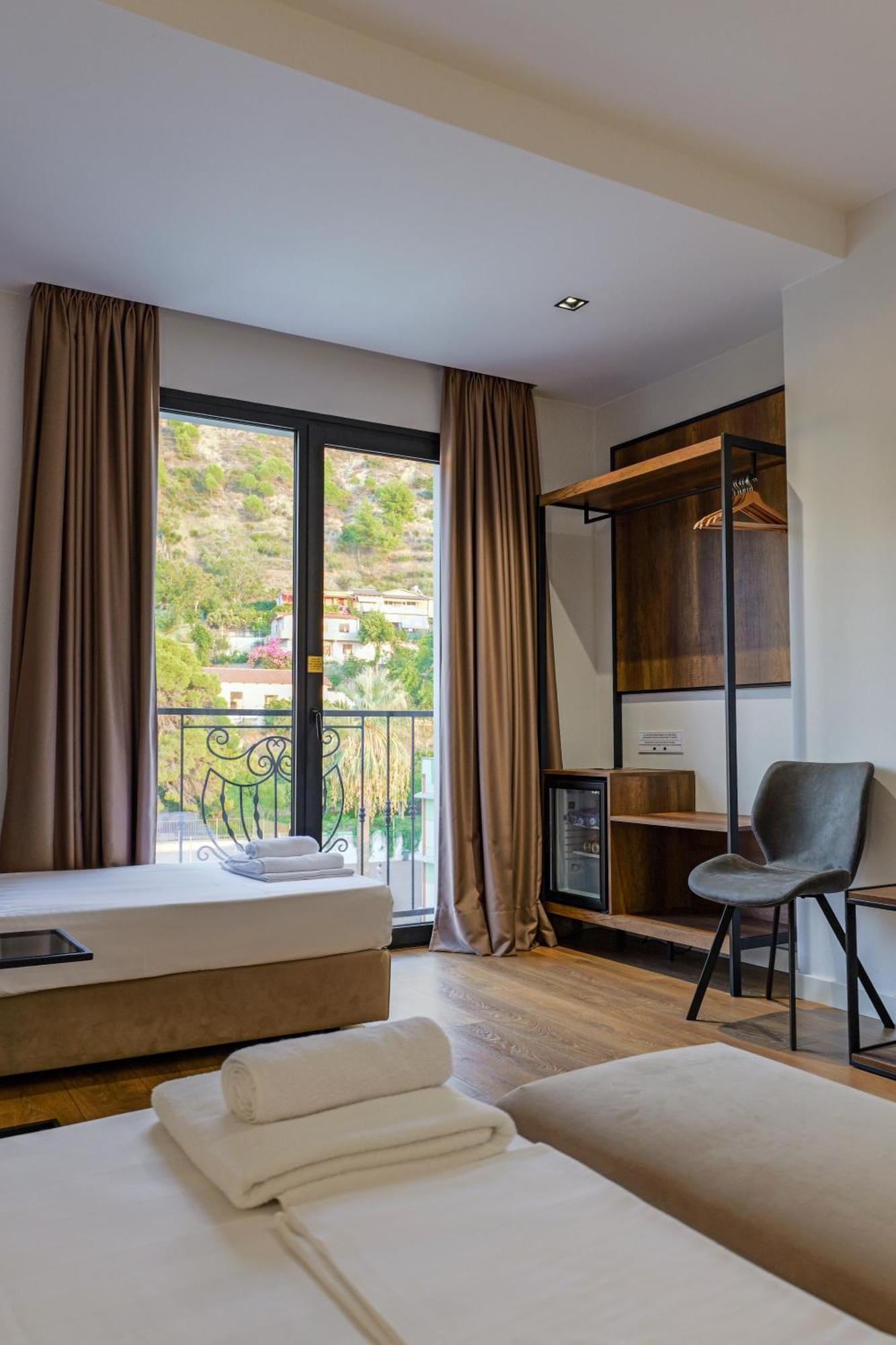 Hotel Central Avlonya Dış mekan fotoğraf